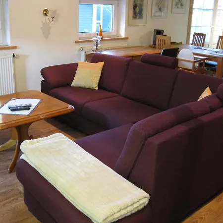 Sandhorst Eg Mit Terrasse Und Kleinem Garten