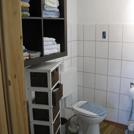 Sandhorst Eg Mit Terrasse Und Kleinem Garten Apartment Aurich