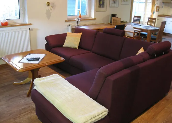 Sandhorst Eg 2 Schlafzimmer Mit Terrasse Und Garten
